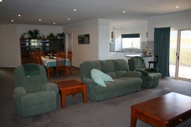33 Kimba Road, COWELL SA 5602, Cowell - Thumbnail 2