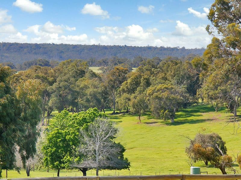 52 Arborfield Way, BULLSBROOK WA 6084, Bullsbrook - Thumbnail 3