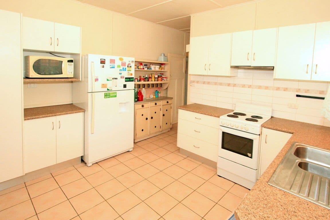 26 Burnett Street, BERSERKER QLD 4701, Berserker - Thumbnail 3