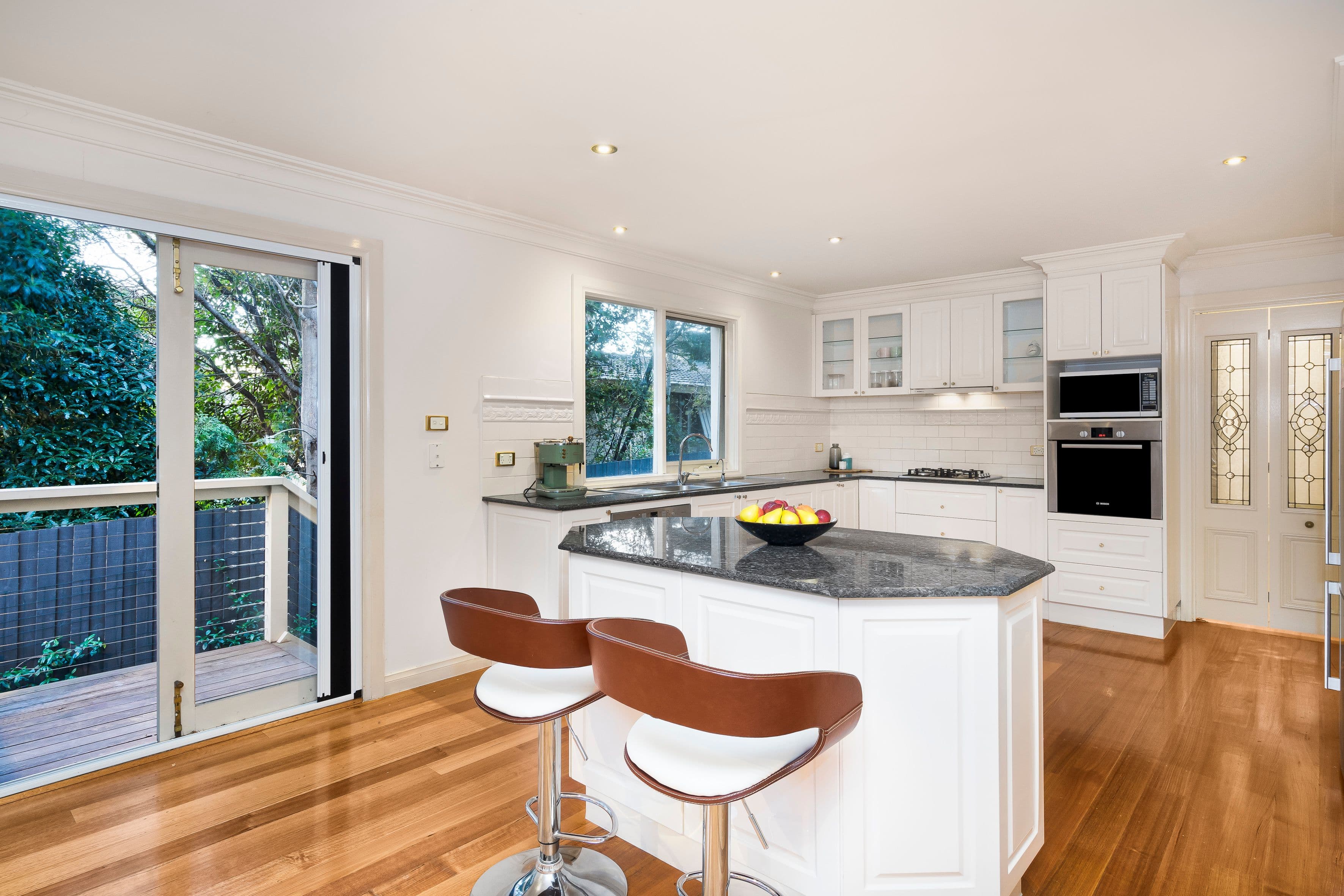 7 Dana Street, Doncaster VIC 3108, Doncaster - Thumbnail 3