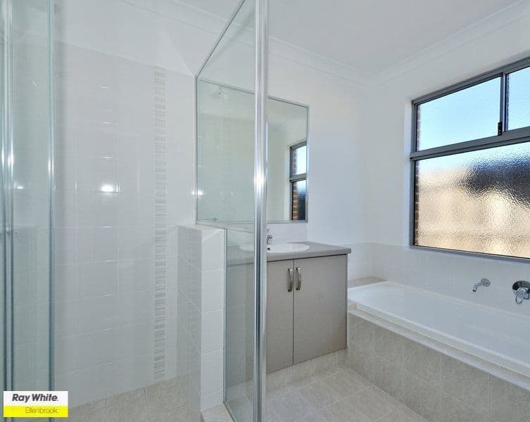  11 Hodnet Bend, ELLENBROOK WA 6069, Ellenbrook - Thumbnail 8