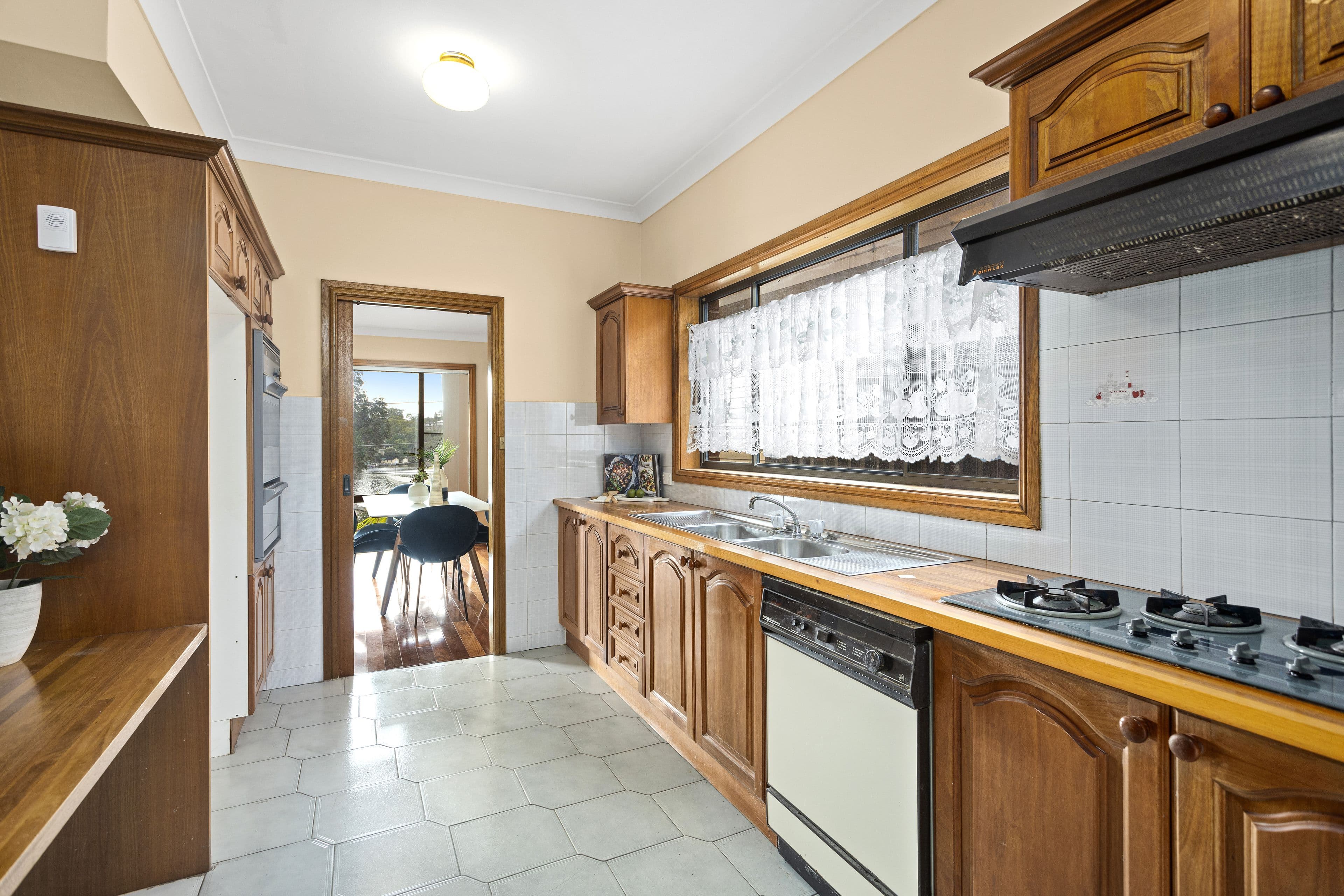 49 Llewellyn Street, Oatley NSW 2223, Oatley - Thumbnail 5