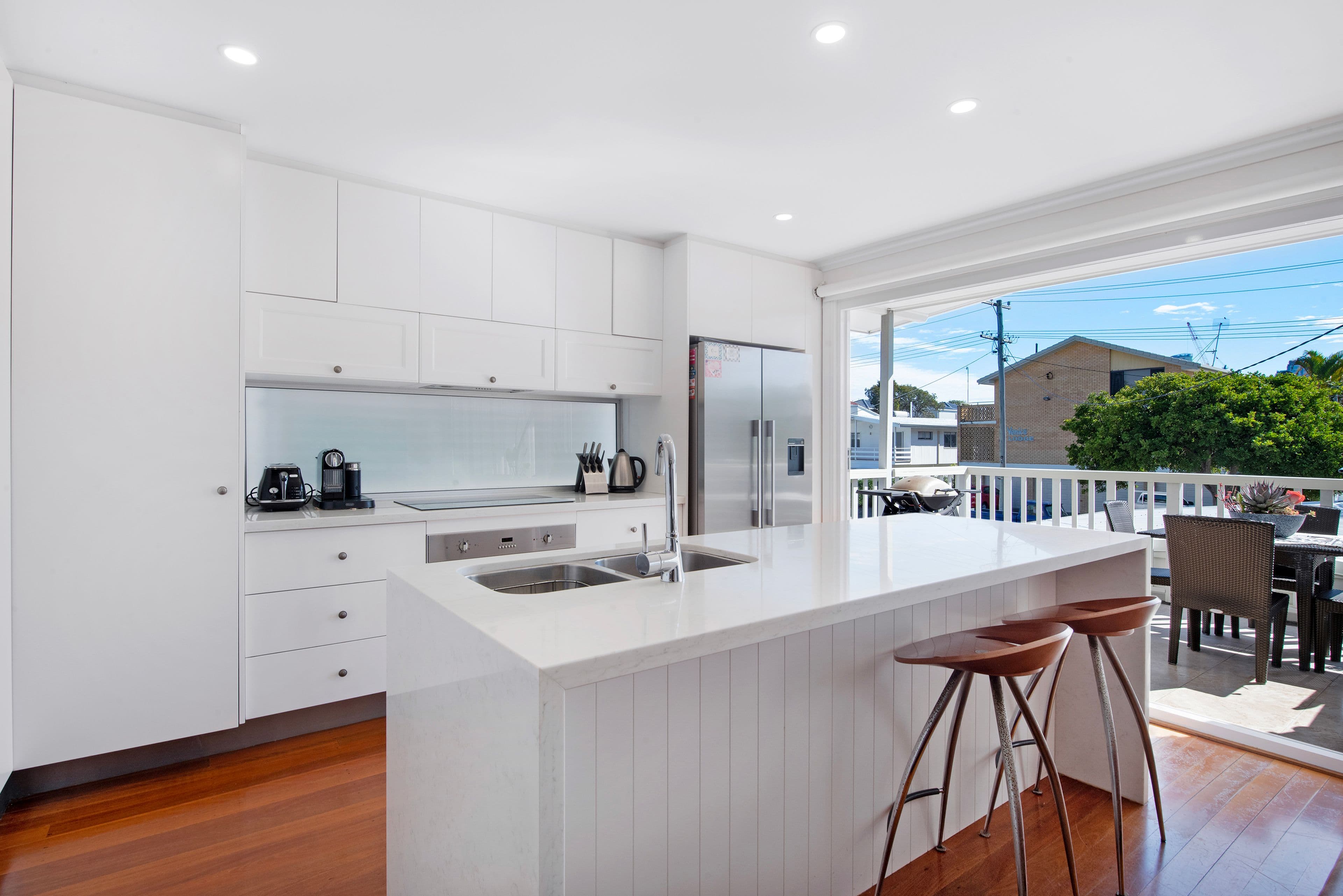 22 Venice Street, Mermaid Beach QLD 4218, Mermaid Beach - Thumbnail 4