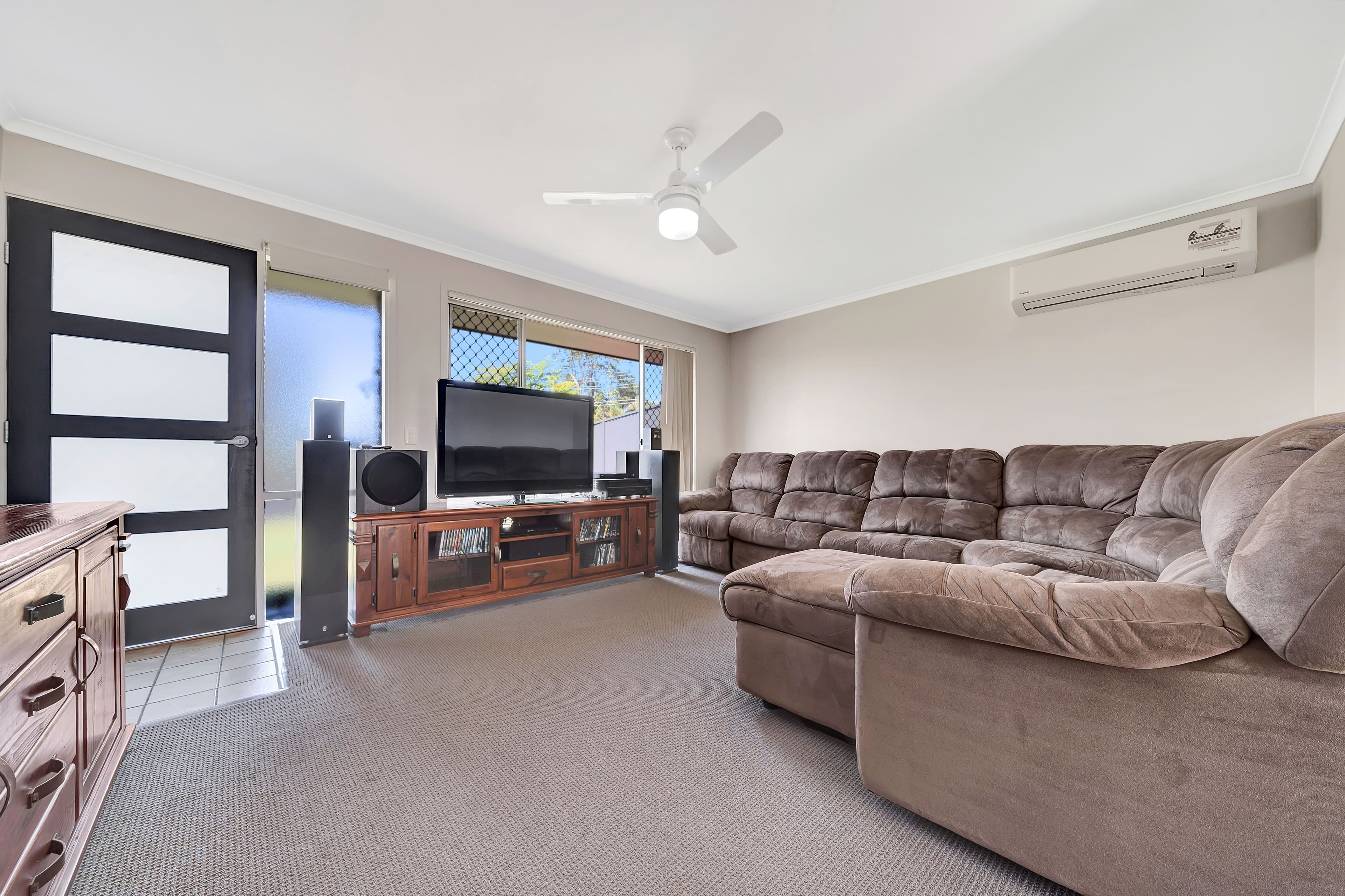 37 Limerick Drive, Crestmead QLD 4132, Crestmead - Thumbnail 4