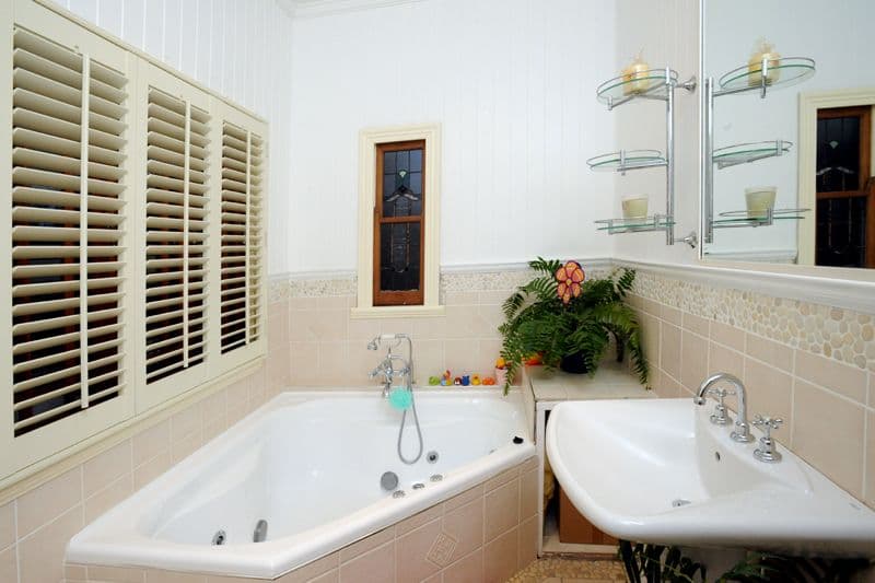 4 Dorothea Street, Cannon Hill QLD 4170, Cannon Hill - Thumbnail 8