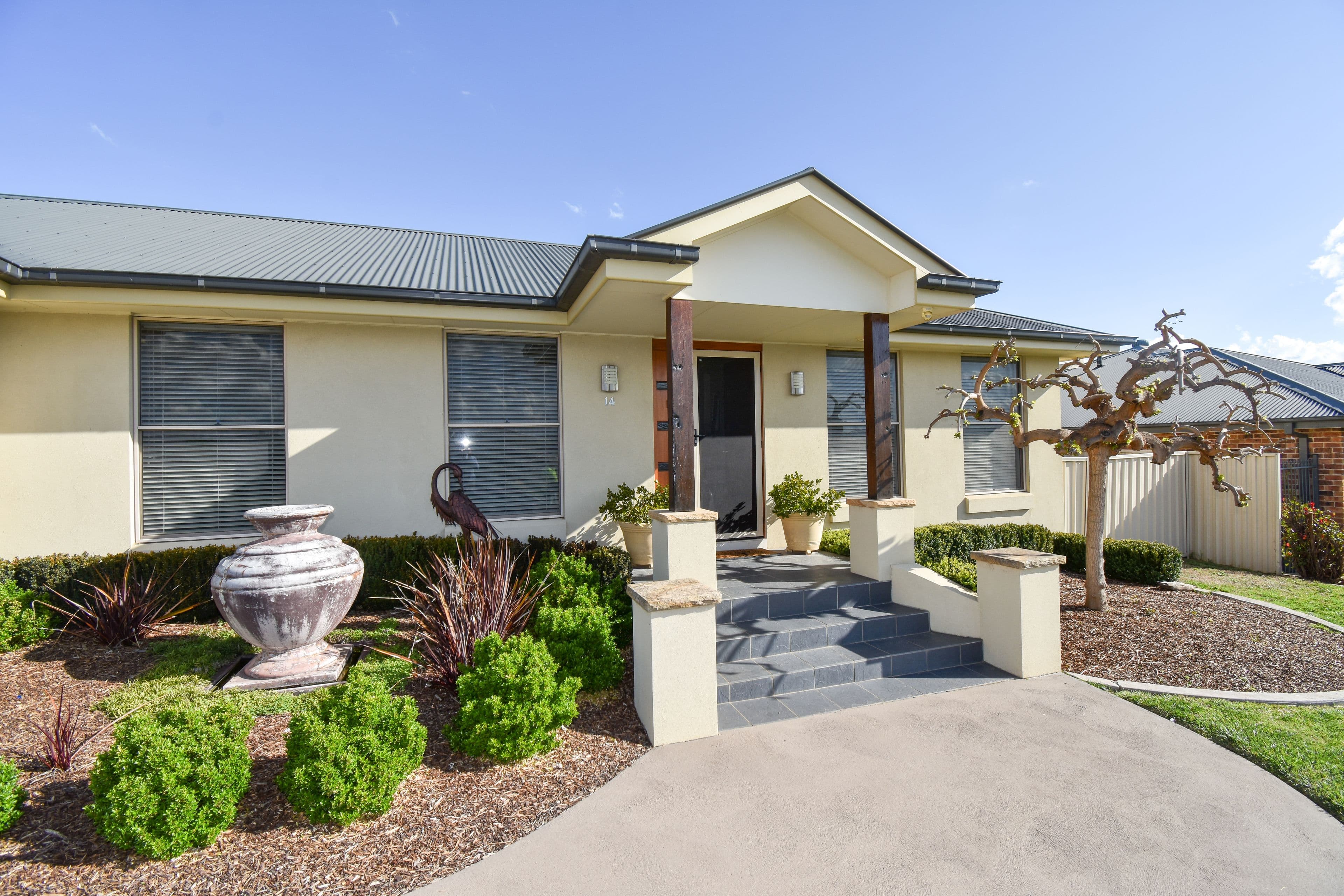 14 Howarth Close, Llanarth NSW 2795, Llanarth - Image 1