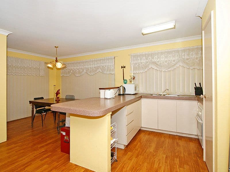 37 Colchester Gardens, BALLAJURA WA 6066, Ballajura - Thumbnail 4