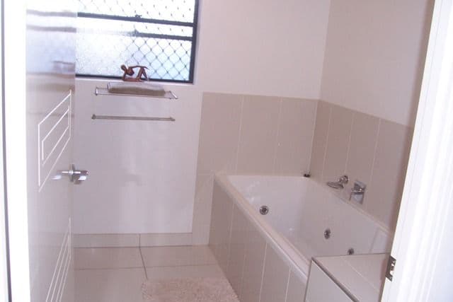 1, 39 GARRAWAY Street, WEST MACKAY QLD 4740, West Mackay - Thumbnail 5