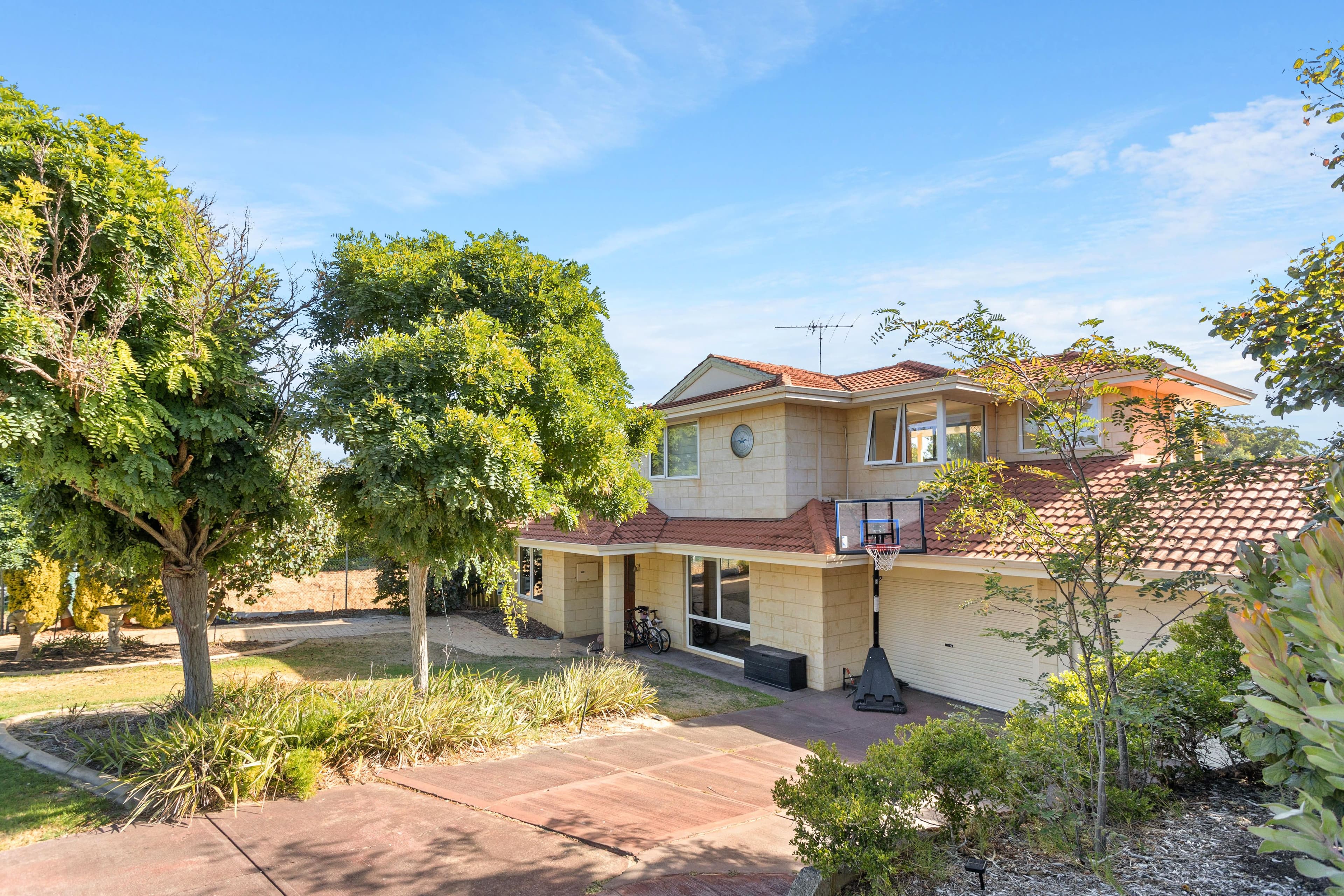 22 Cliverton Court, Marmion WA 6020, Marmion - Image 1