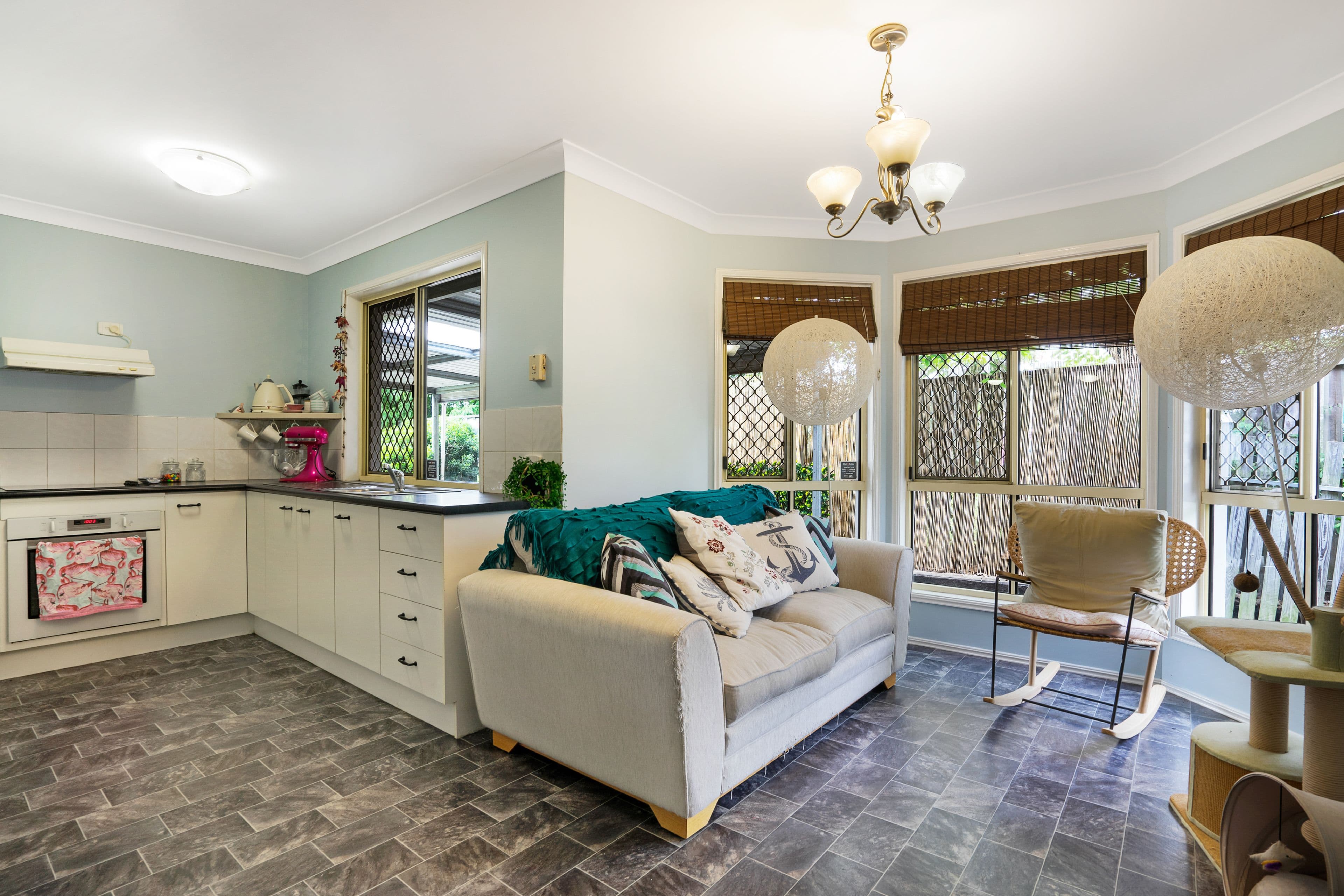 29 Burdekin Court, Hillcrest QLD 4118, Hillcrest - Thumbnail 2