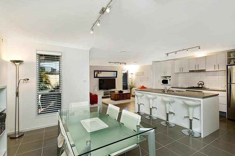 5 Burrinjuck Avenue, FLINDERS NSW 2529, Flinders - Thumbnail 2