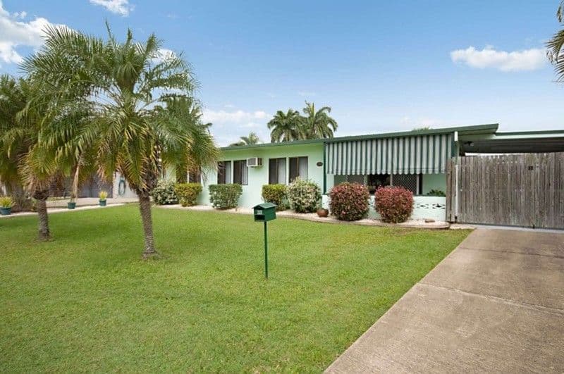 33 Munbilla Drive, KELSO QLD 4815, Kelso - Image 1