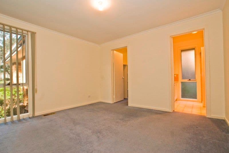 10 HELSTON Court, CROYDON HILLS VIC 3136, Croydon Hills - Thumbnail 8