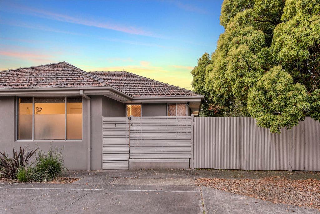 9 Asquith Street, Reservoir VIC 3073, Reservoir - Image 1
