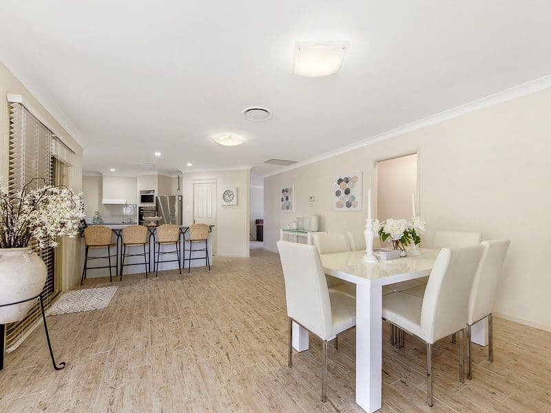 4 Silverash Street, Oxenford QLD 4210, Oxenford - Thumbnail 5