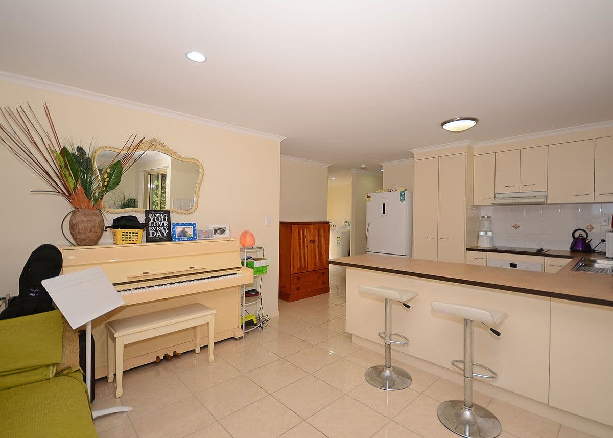 54 Dougan Street, Point Vernon QLD 4655, Point Vernon - Thumbnail 6