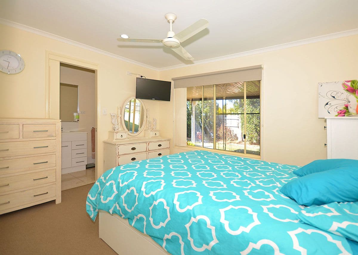 54 Dougan Street, Point Vernon QLD 4655, Point Vernon - Thumbnail 8