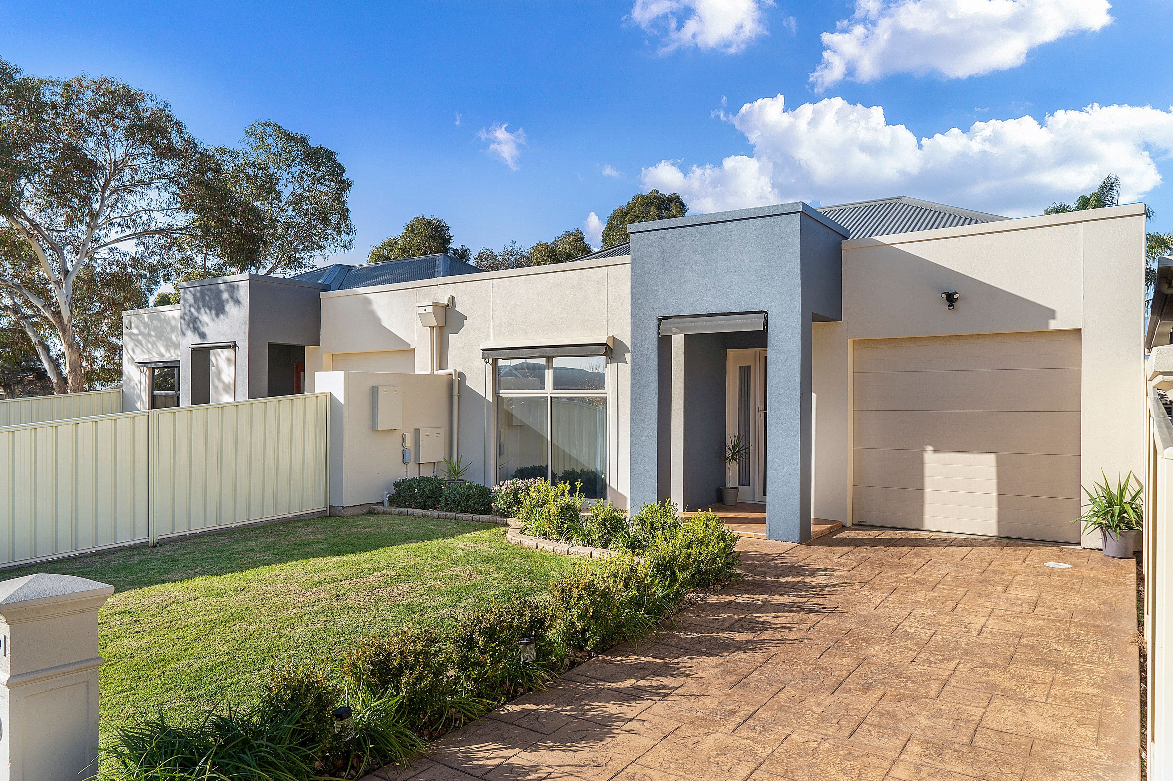 4/19 Gladstone Street, Pimlico QLD 4812, Pimlico - Image 1