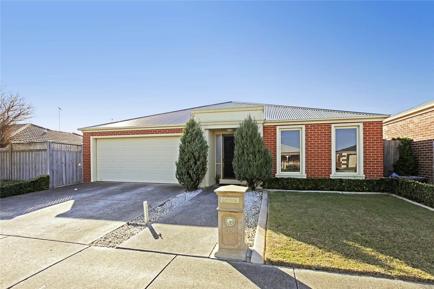 33 Oakwood Crescent, WAURN PONDS VIC 3216, Waurn Ponds - Image 1