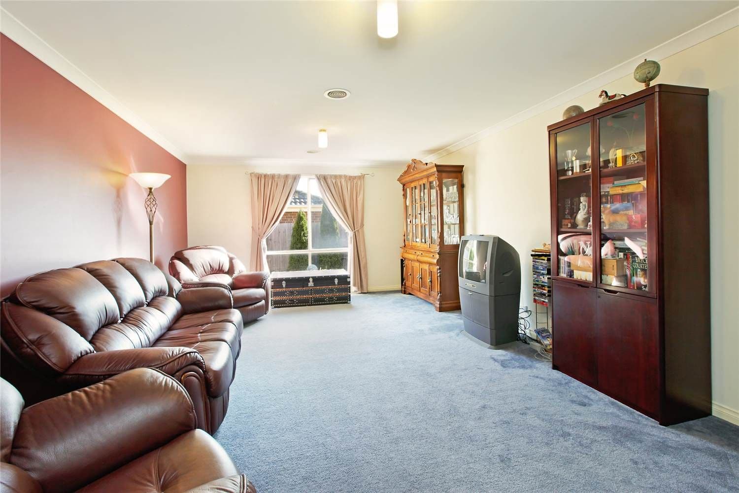 33 Oakwood Crescent, WAURN PONDS VIC 3216, Waurn Ponds - Thumbnail 2