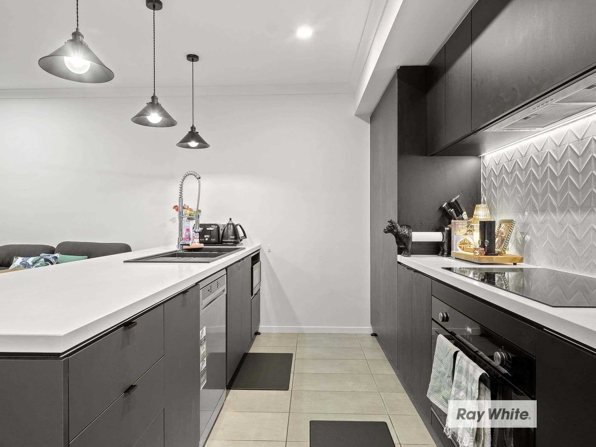 50 Farinazzo Street, Richlands QLD 4077, Richlands - Thumbnail 3