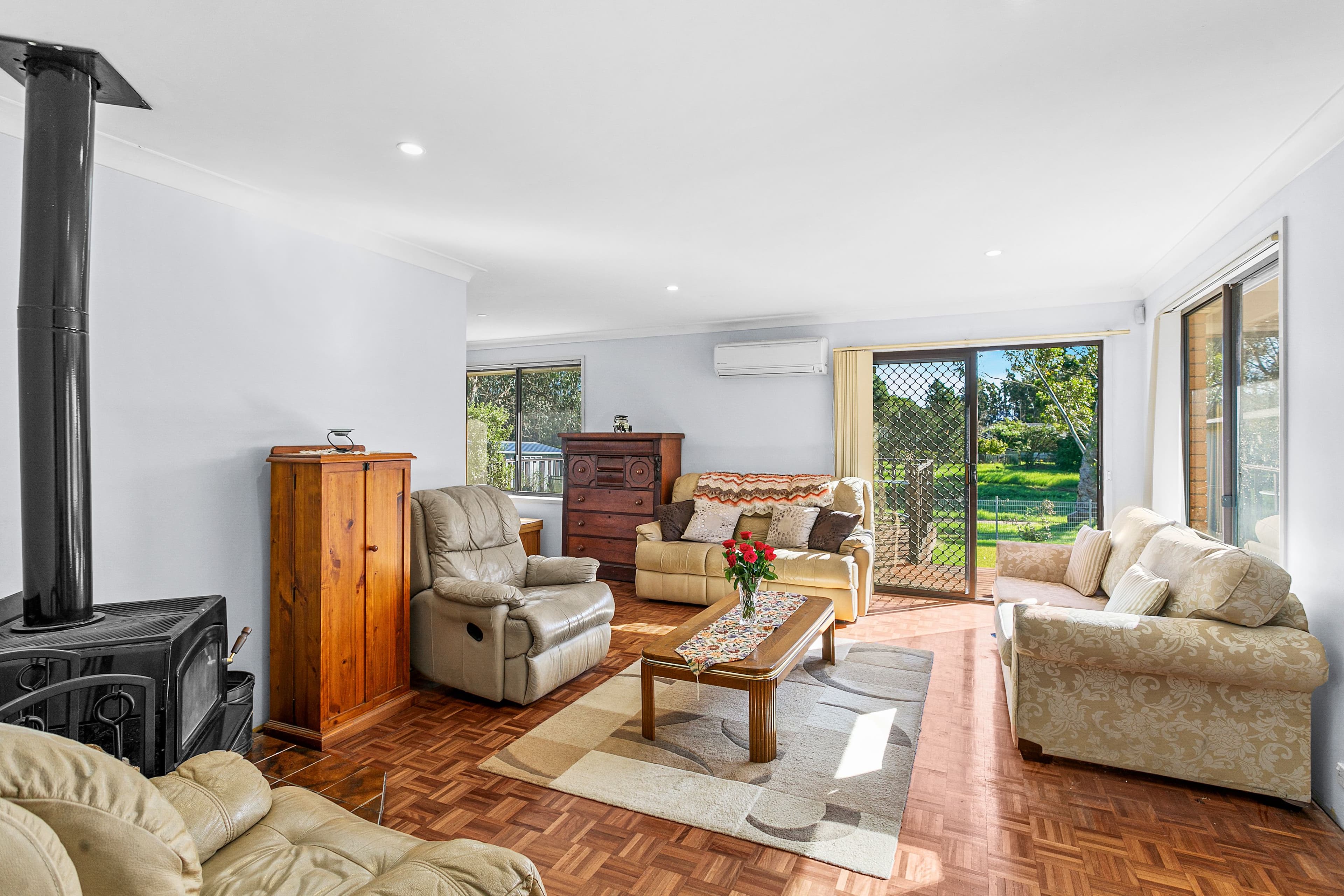 19 Fraser Crescent, Albion Park NSW 2527, Albion Park - Thumbnail 4