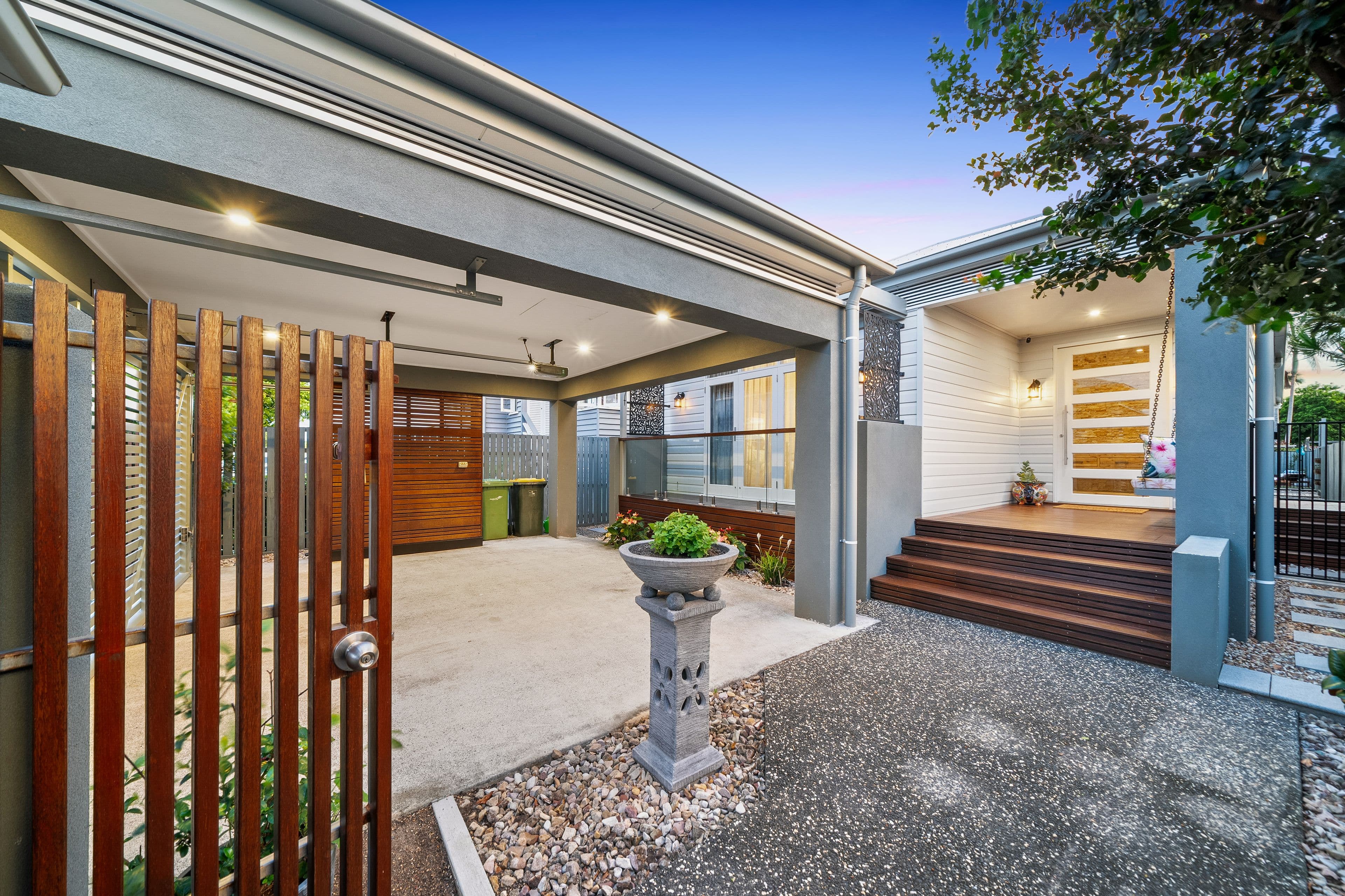 3 Frank Street, Scarborough QLD 4020, Scarborough - Thumbnail 2
