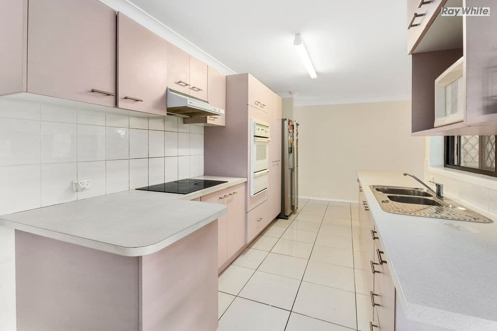 7 Mckinlay Place, Durack QLD 4077, Durack - Thumbnail 2