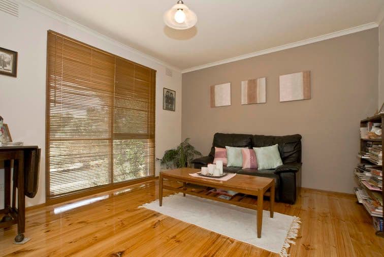 2 McFadzean Street, COLDSTREAM VIC 3770, Coldstream - Thumbnail 2
