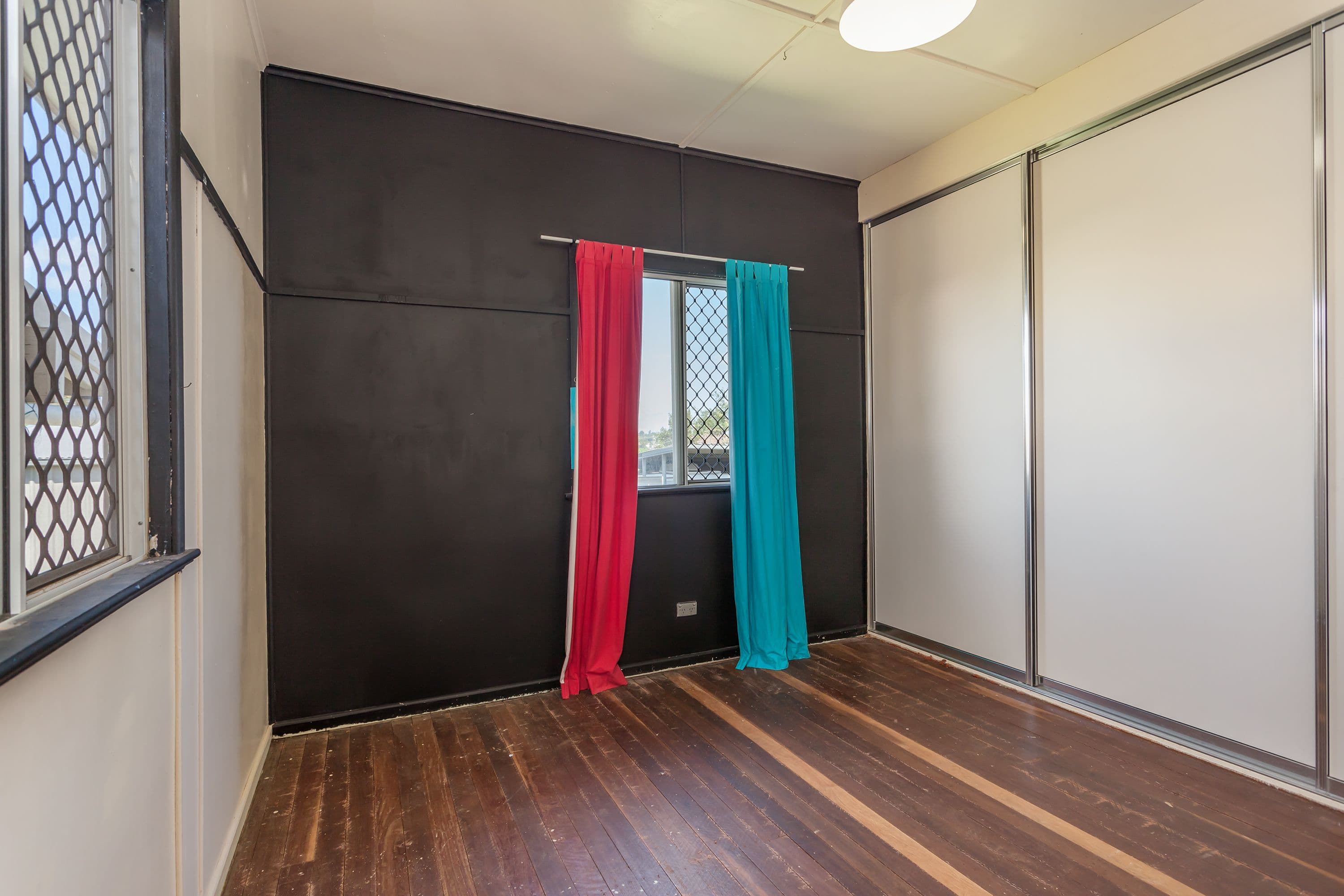 18 Lloyd Street, Harristown QLD 4350, Harristown - Thumbnail 7