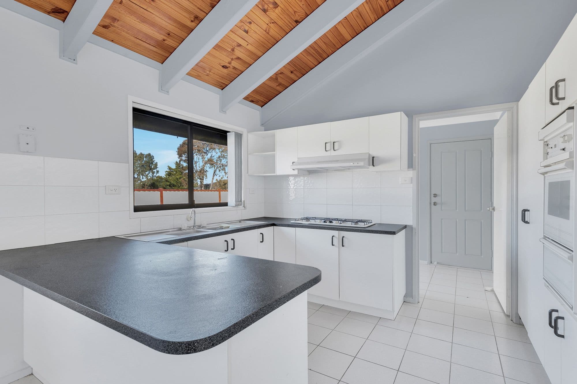 52 Songlark Crescent, Werribee VIC 3030, Werribee - Thumbnail 6