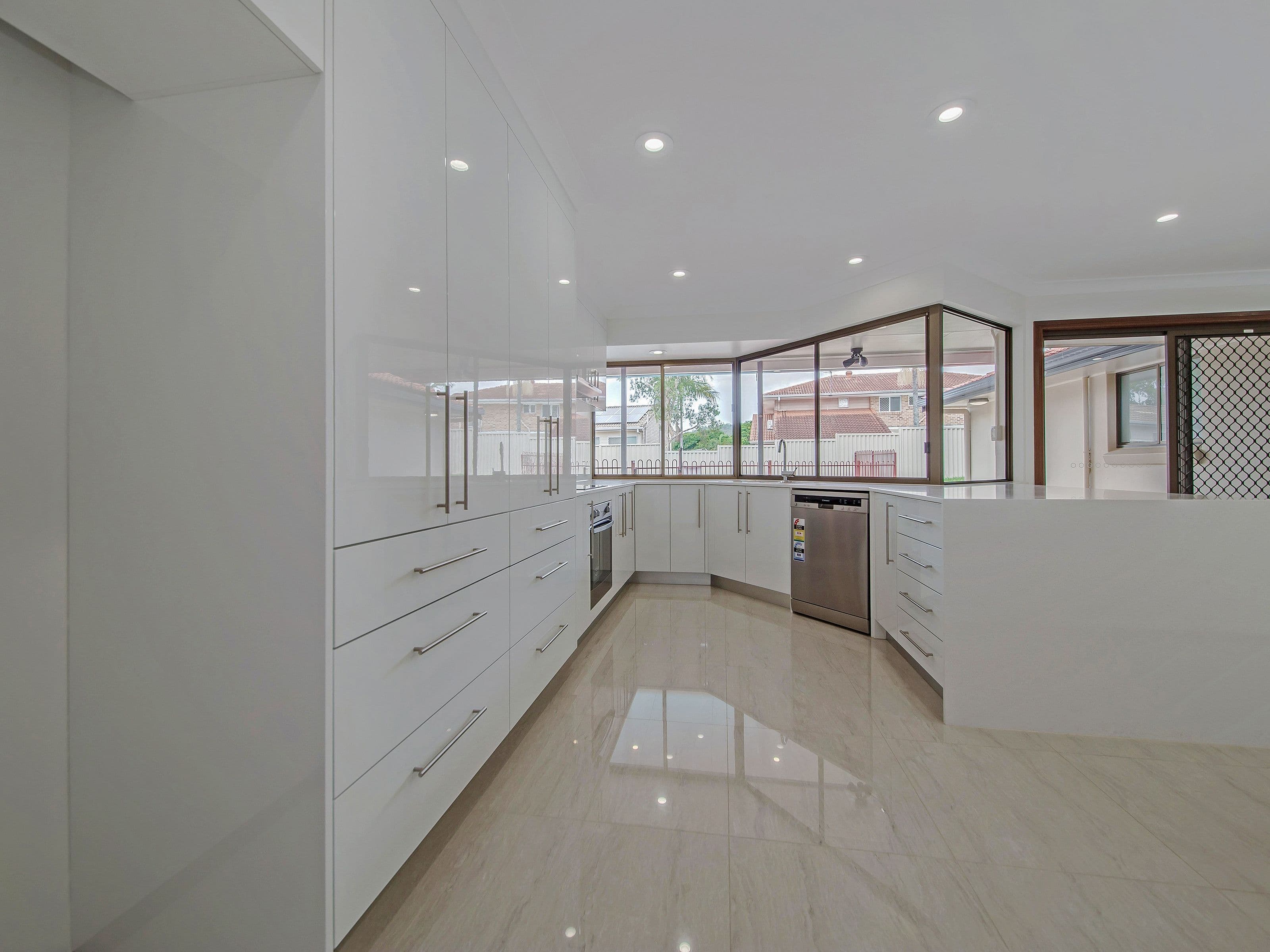 46 Donnington Street, Carindale QLD 4152, Carindale - Thumbnail 3