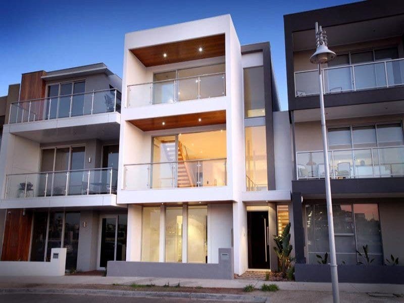 82 The Esplanade, Caroline Springs - Thumbnail 2