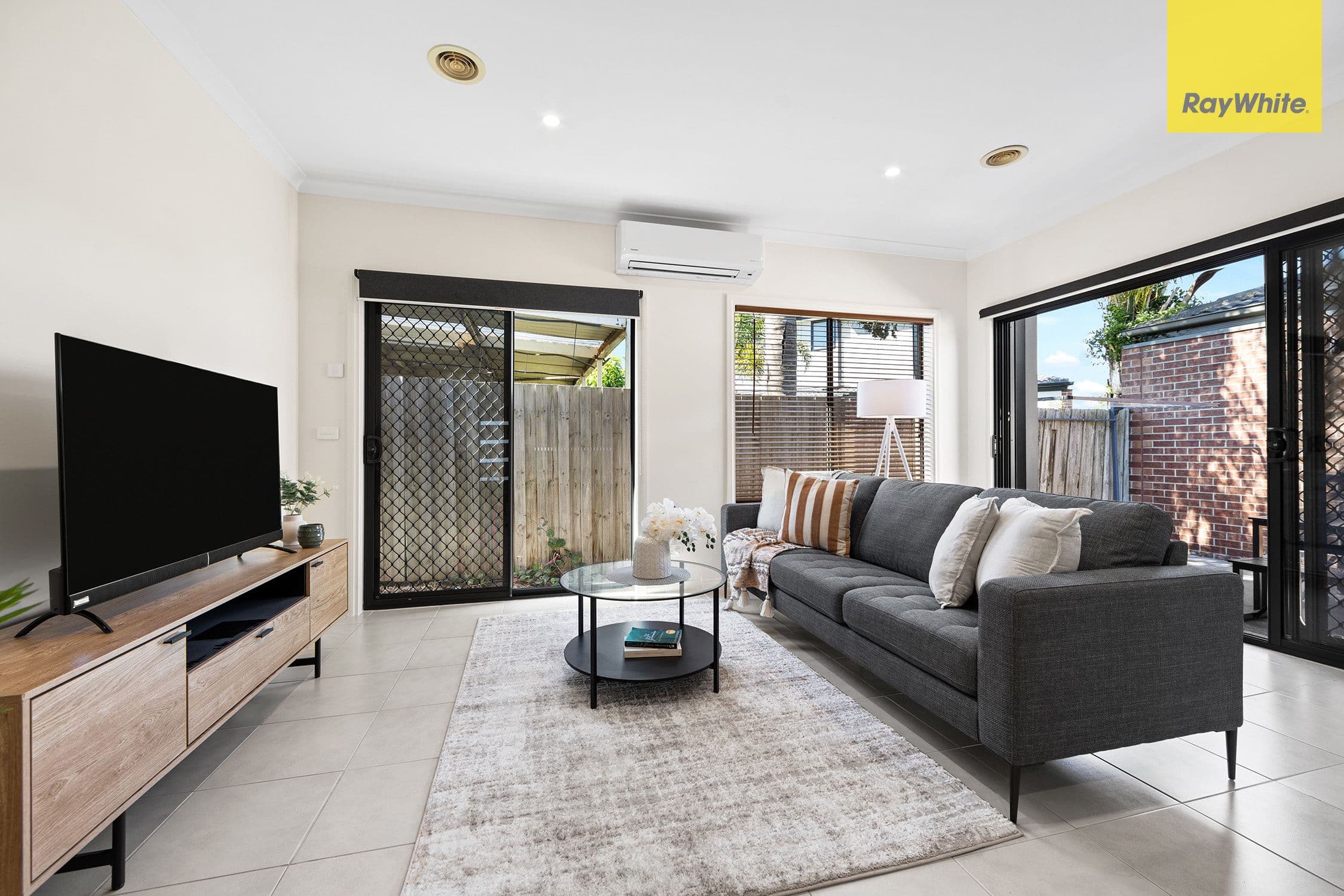 18 Honey Grove, St Albans VIC 3021, St Albans - Thumbnail 6