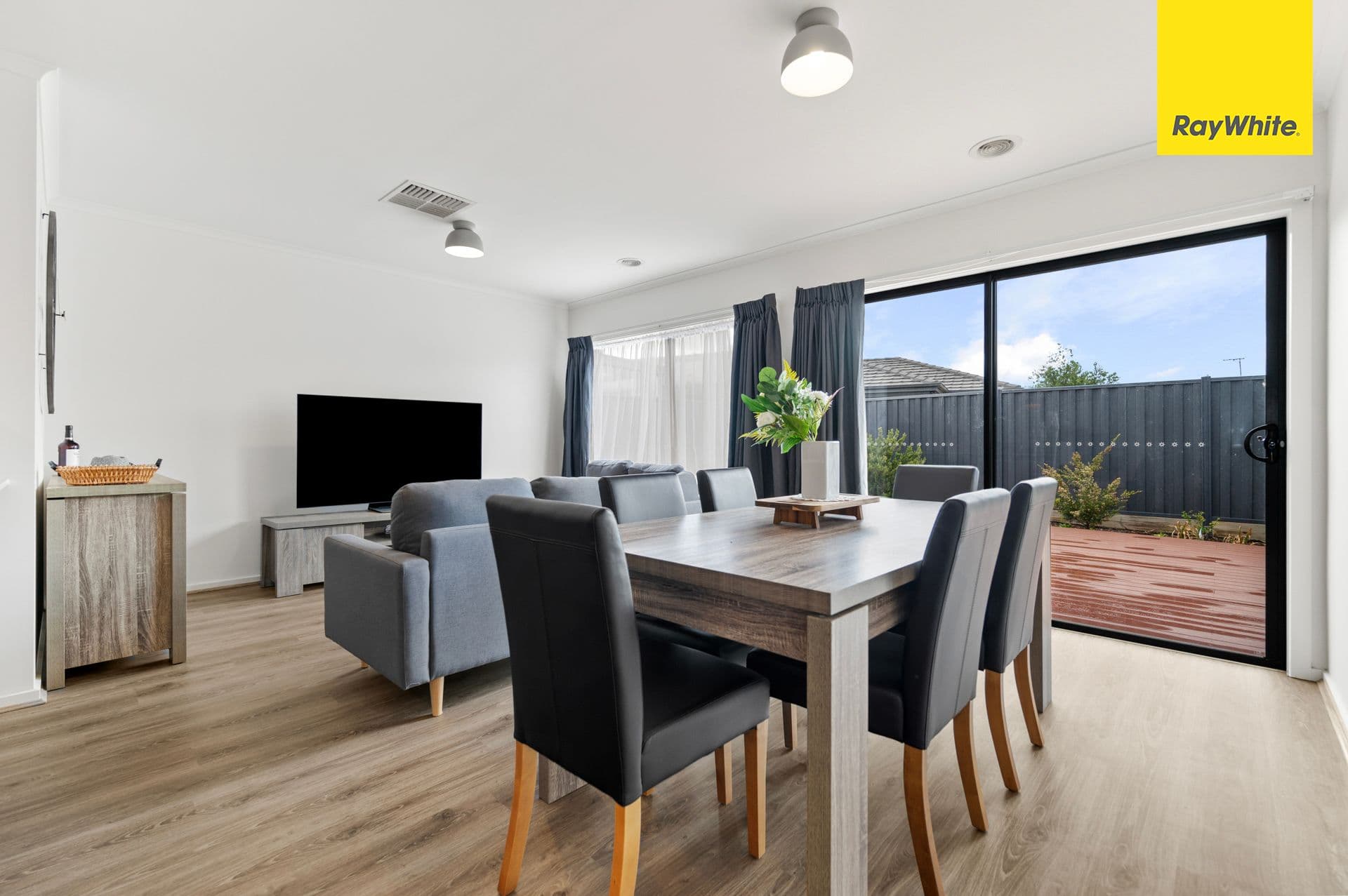 88 Jester Drive, COBBLEBANK VIC 3338, Cobblebank - Thumbnail 6