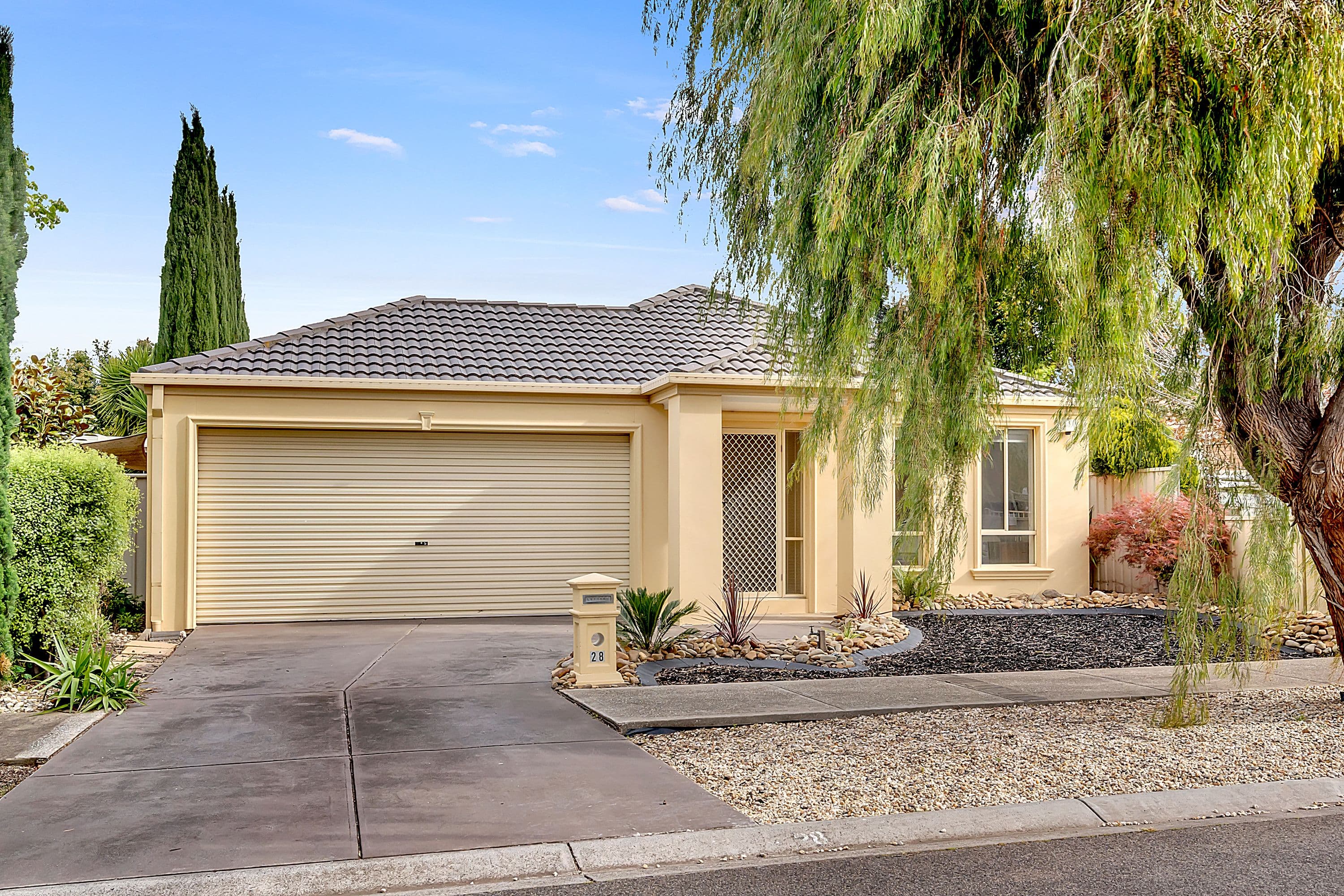 28 Crossdale Green, Craigieburn VIC 3064, Craigieburn - Image 1