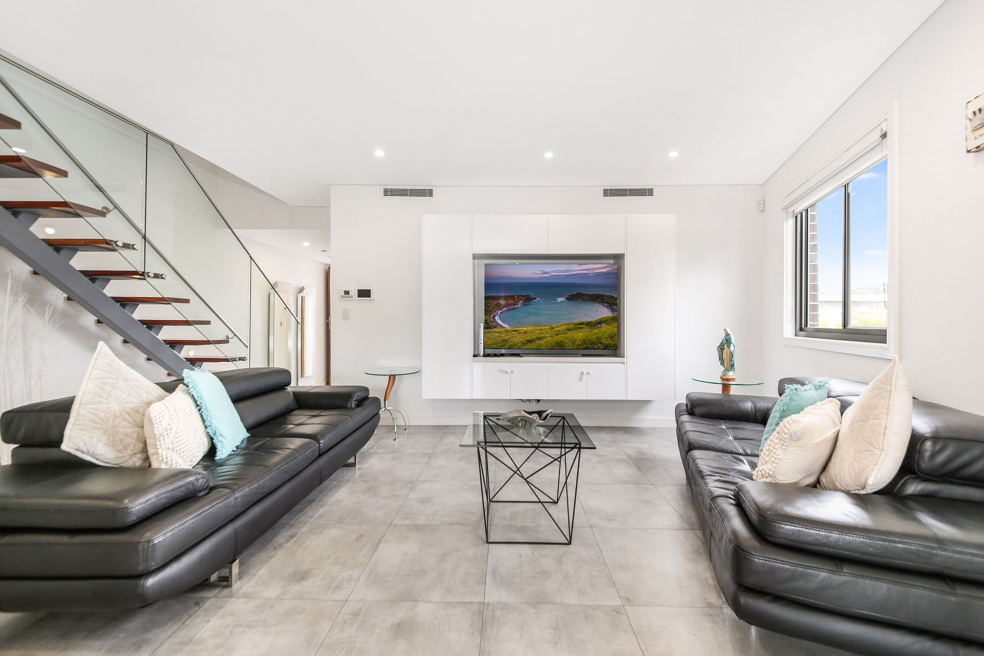 4 Grace Avenue, Condell Park NSW 2200, Condell Park - Thumbnail 2