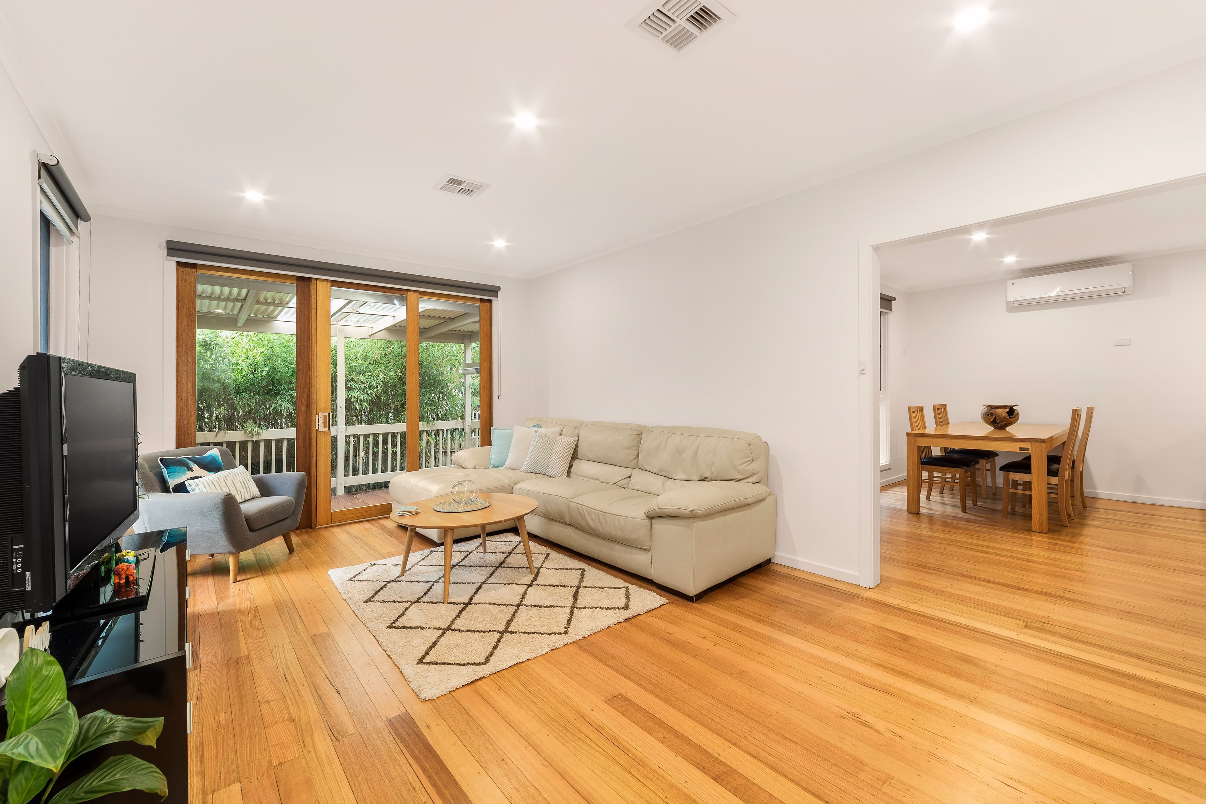 10 Suzanne Court, Ringwood North VIC 3134, Ringwood North - Thumbnail 3