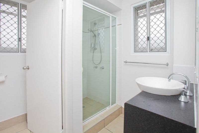 2 Carl Street, WOOLLOONGABBA QLD 4102, Woolloongabba - Thumbnail 7