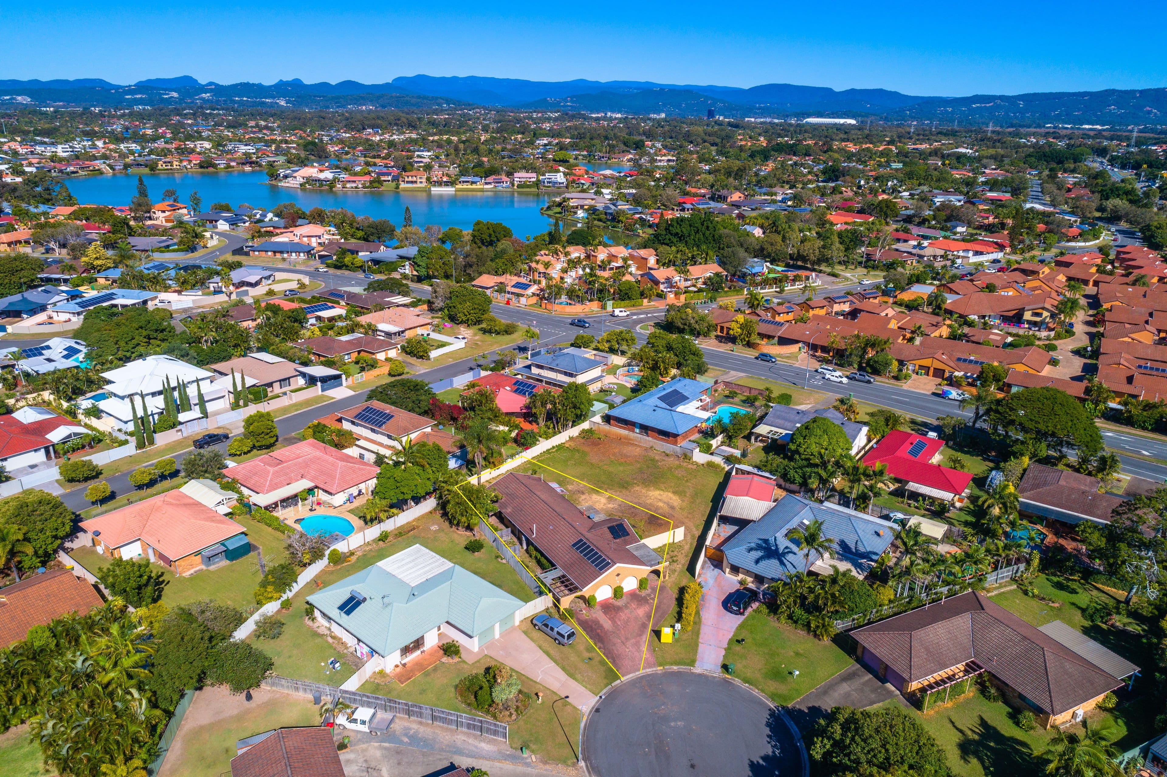 10a Ballandra Court, Mermaid Waters QLD 4218, Mermaid Waters - Thumbnail 2