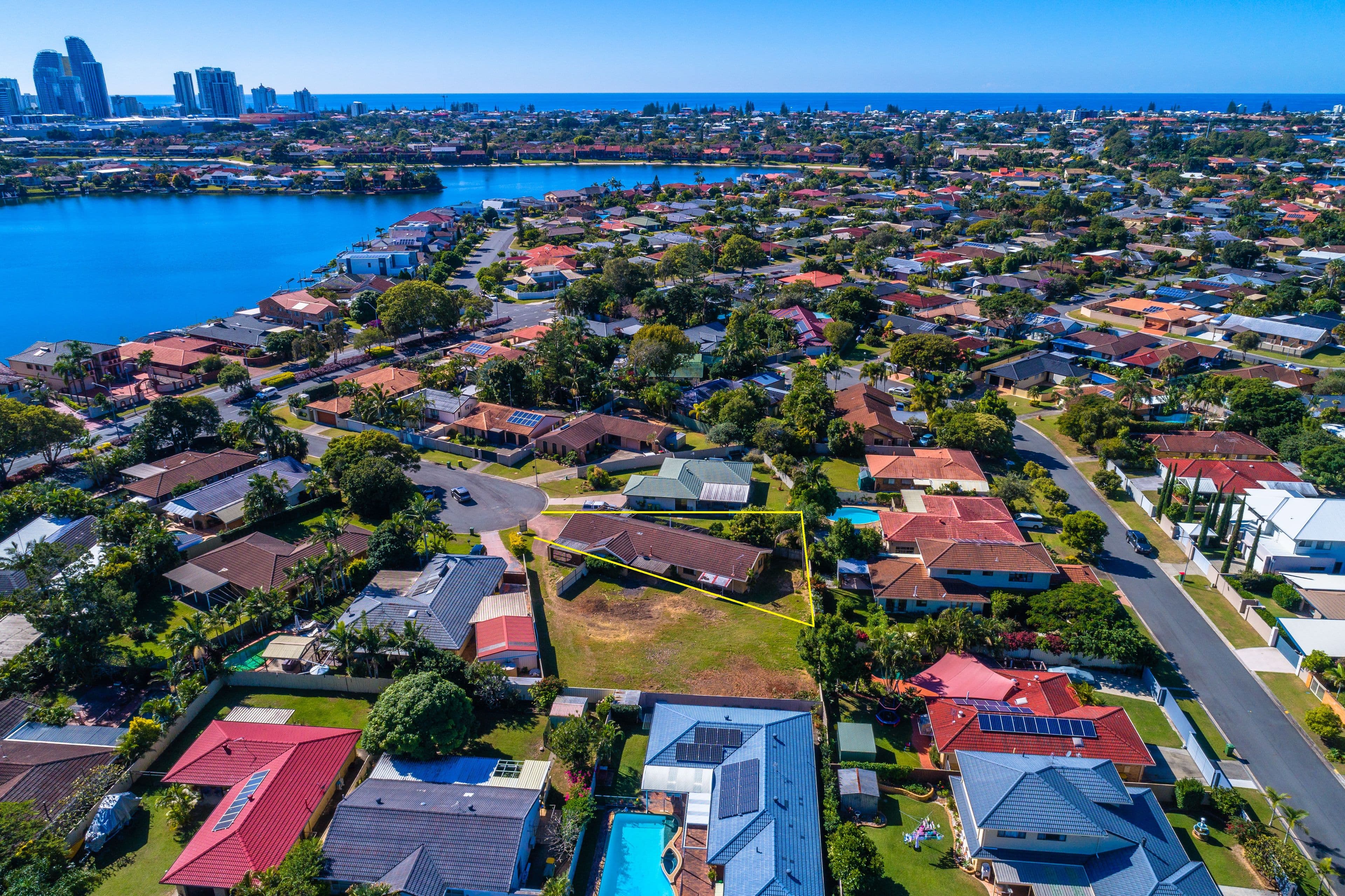 10a Ballandra Court, Mermaid Waters QLD 4218, Mermaid Waters - Thumbnail 3