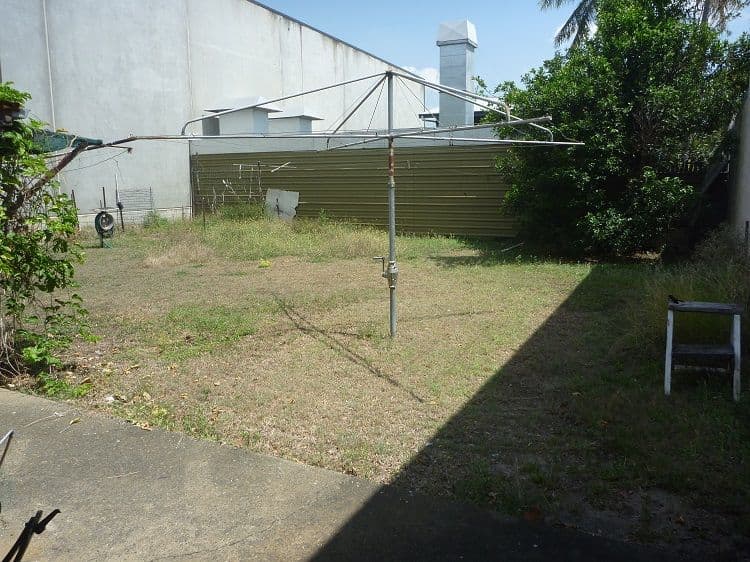 208 Hartley Street, BUNGALOW QLD 4870, Bungalow - Thumbnail 2