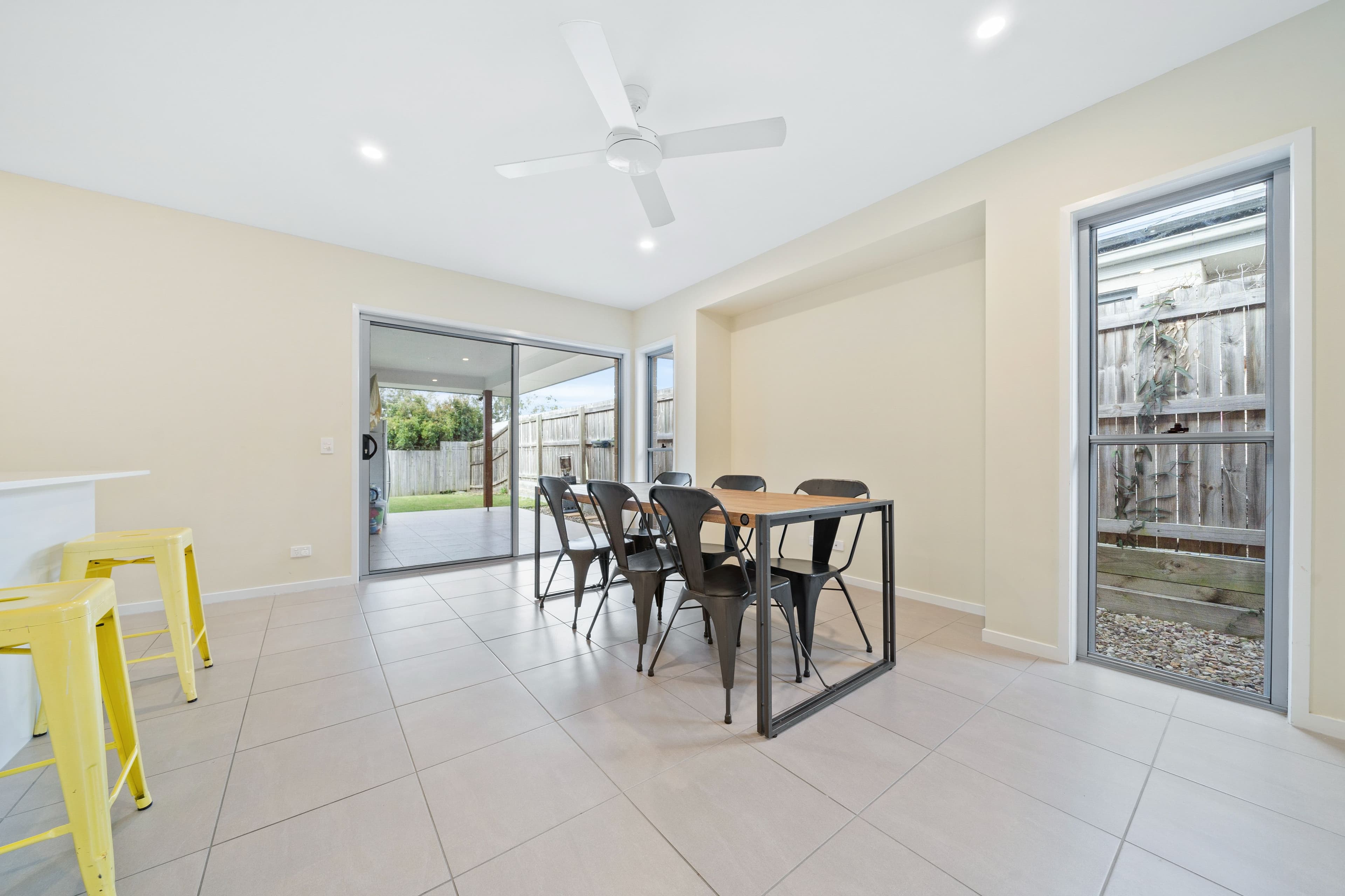 77 Sanctuary Parkway, Waterford QLD 4133, Waterford - Thumbnail 4