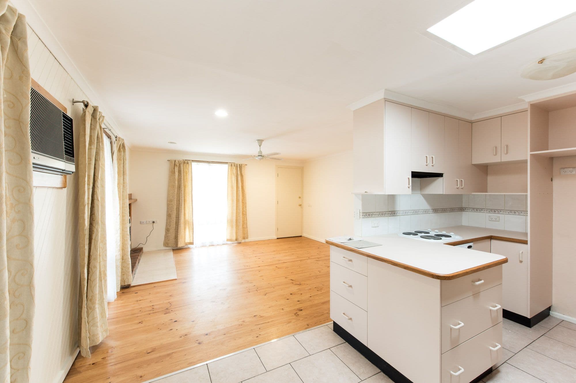 353 Kentucky Avenue, Lavington - Thumbnail 3