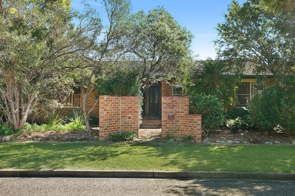 9a  Sir Joseph Banks Drive, Bateau Bay - Image 1