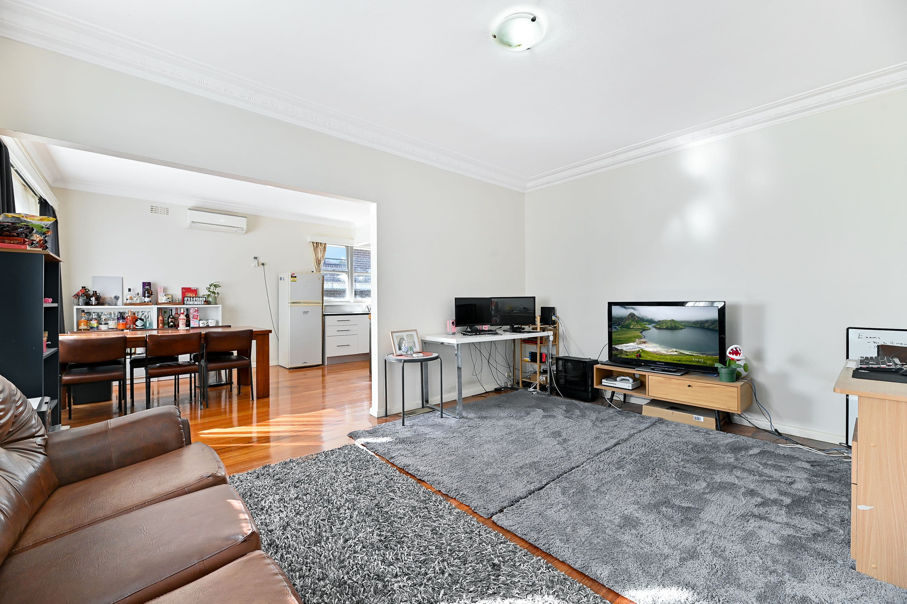 8 Durward Avenue, Glen Waverley VIC 3150, Glen Waverley - Thumbnail 3