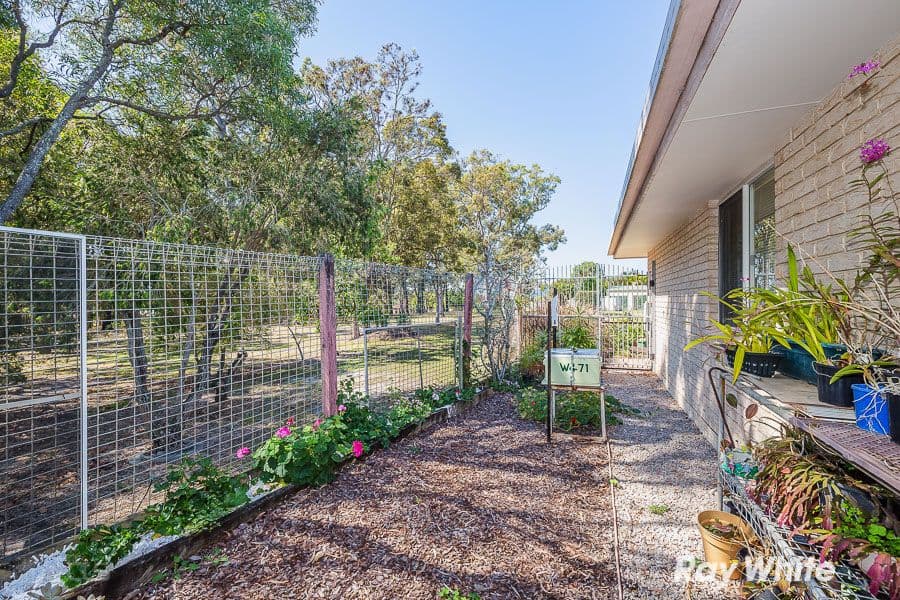 13 Kirk Place, Sandstone Point QLD 4511, Sandstone Point - Thumbnail 3