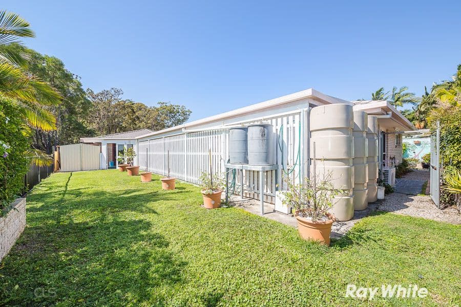 13 Kirk Place, Sandstone Point QLD 4511, Sandstone Point - Thumbnail 6