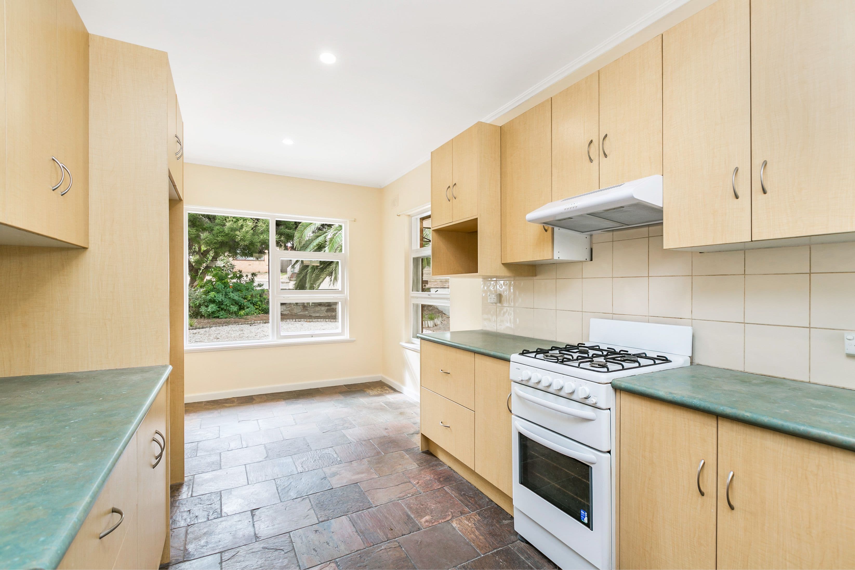 12 Westmoreland Road, Morphett Vale SA 5162, Morphett Vale - Thumbnail 5