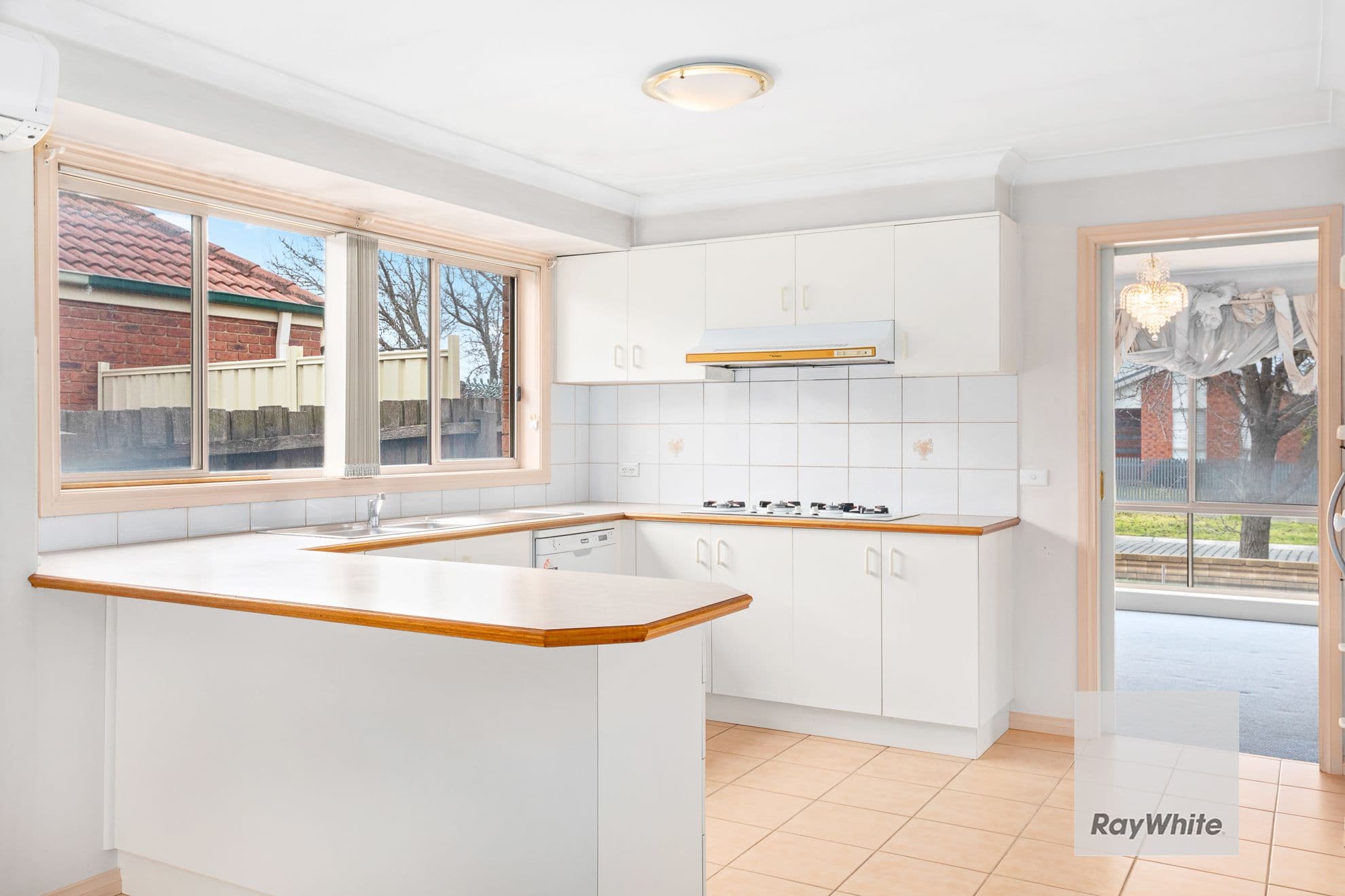 25 Sainsbury Avenue, Hillside VIC 3037, Hillside - Thumbnail 4